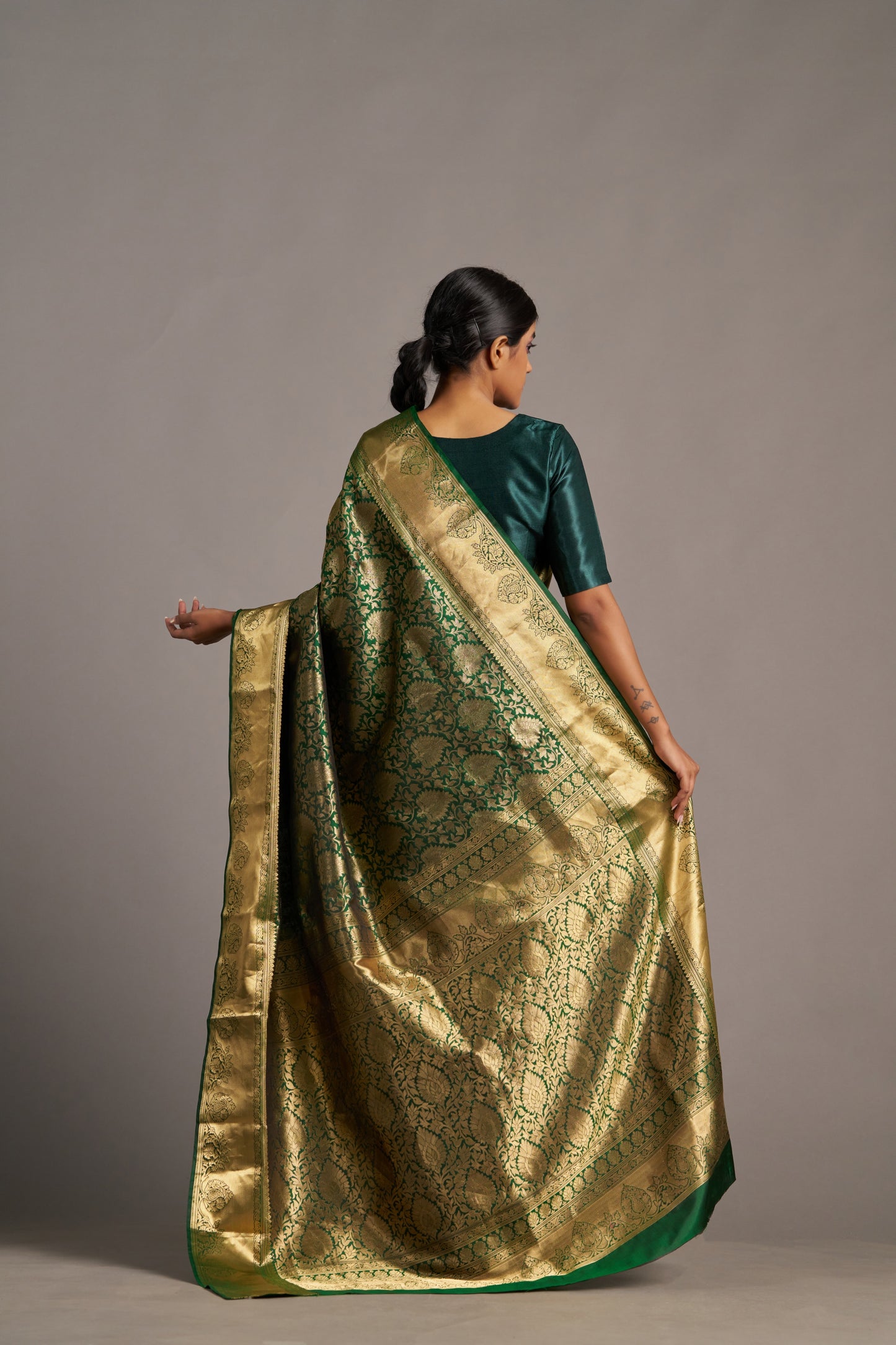 Moss Green Kanjivaram - Vinay Vastralay