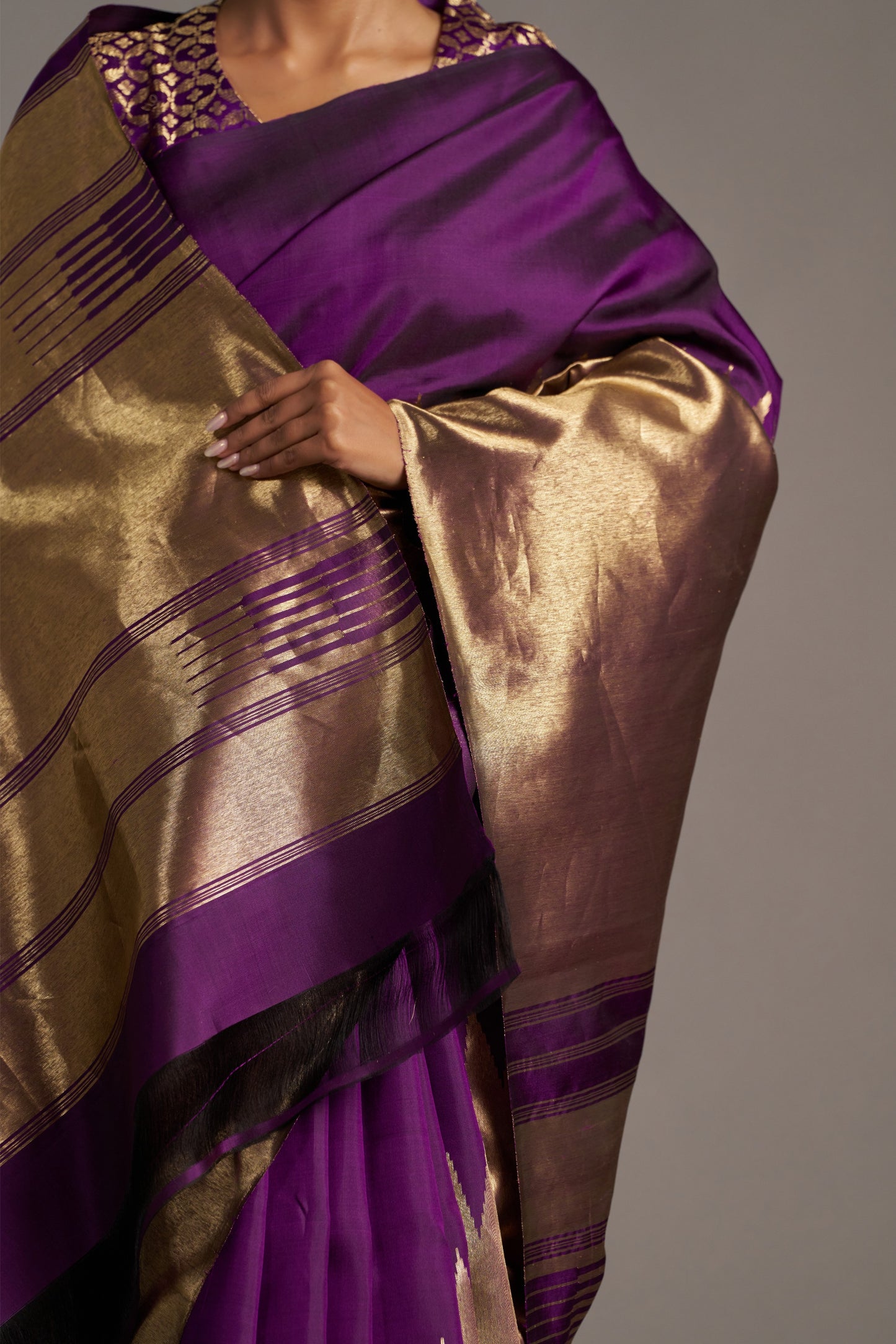 Turning Temple Tissue Kanjivaram - Vinay Vastralay