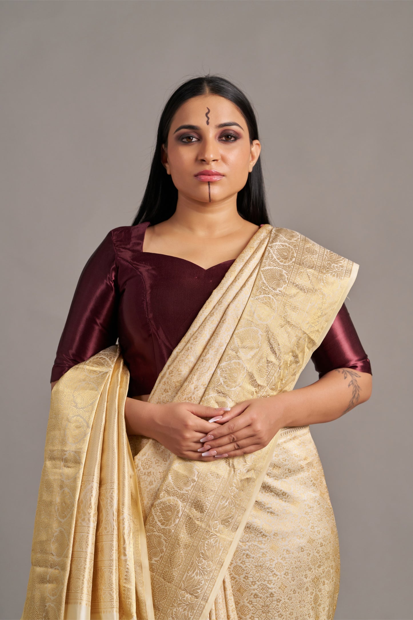Ivory Kanjivaram - Vinay Vastralay