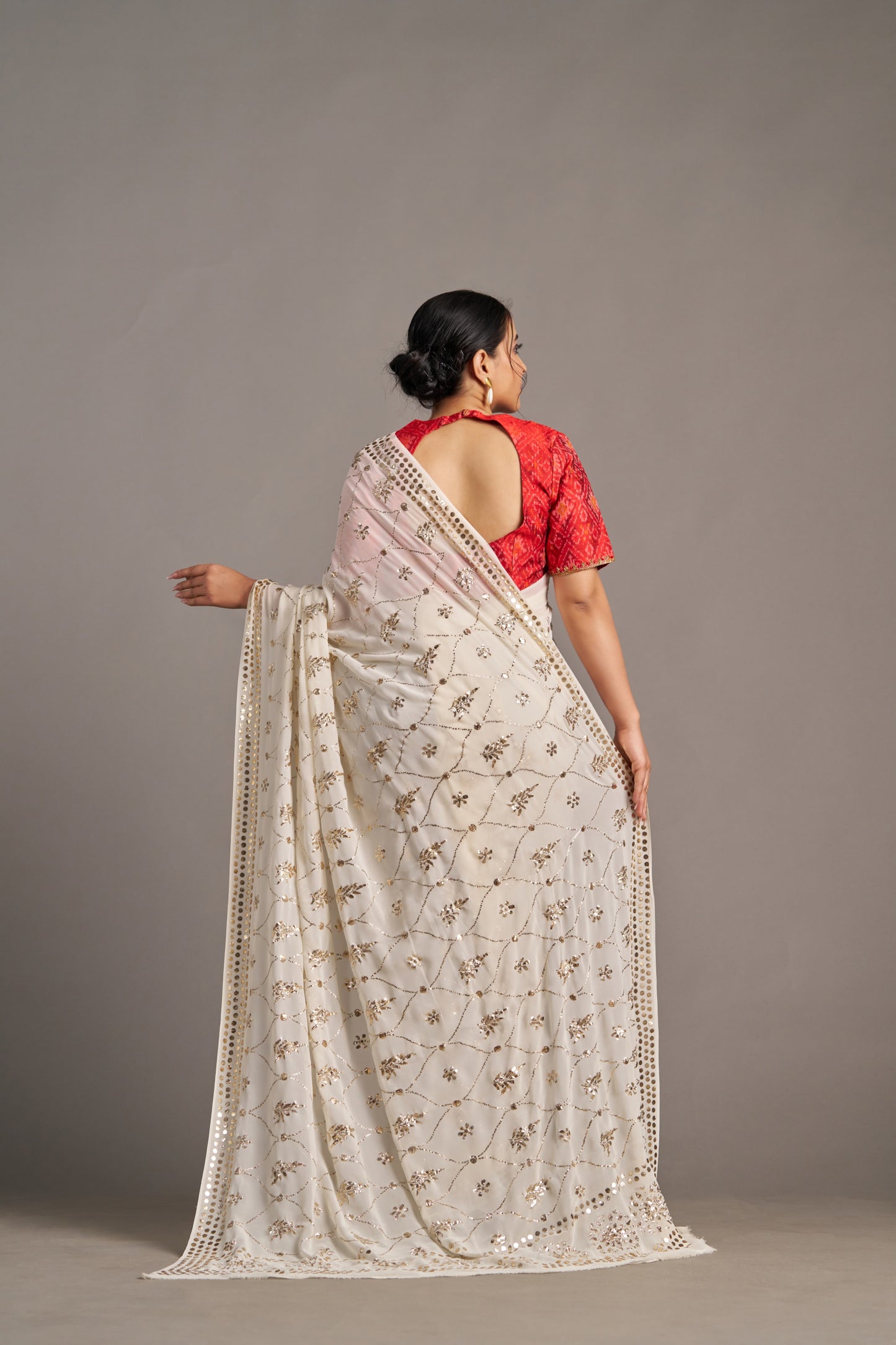 Dyeable Mukaish – Vinay Vastralay