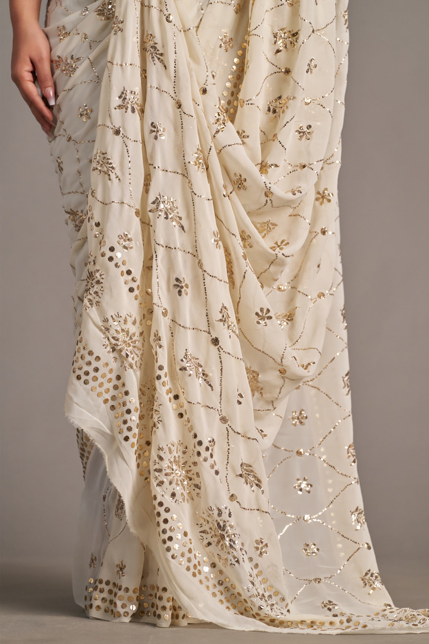 Dyeable Mukaish – Vinay Vastralay