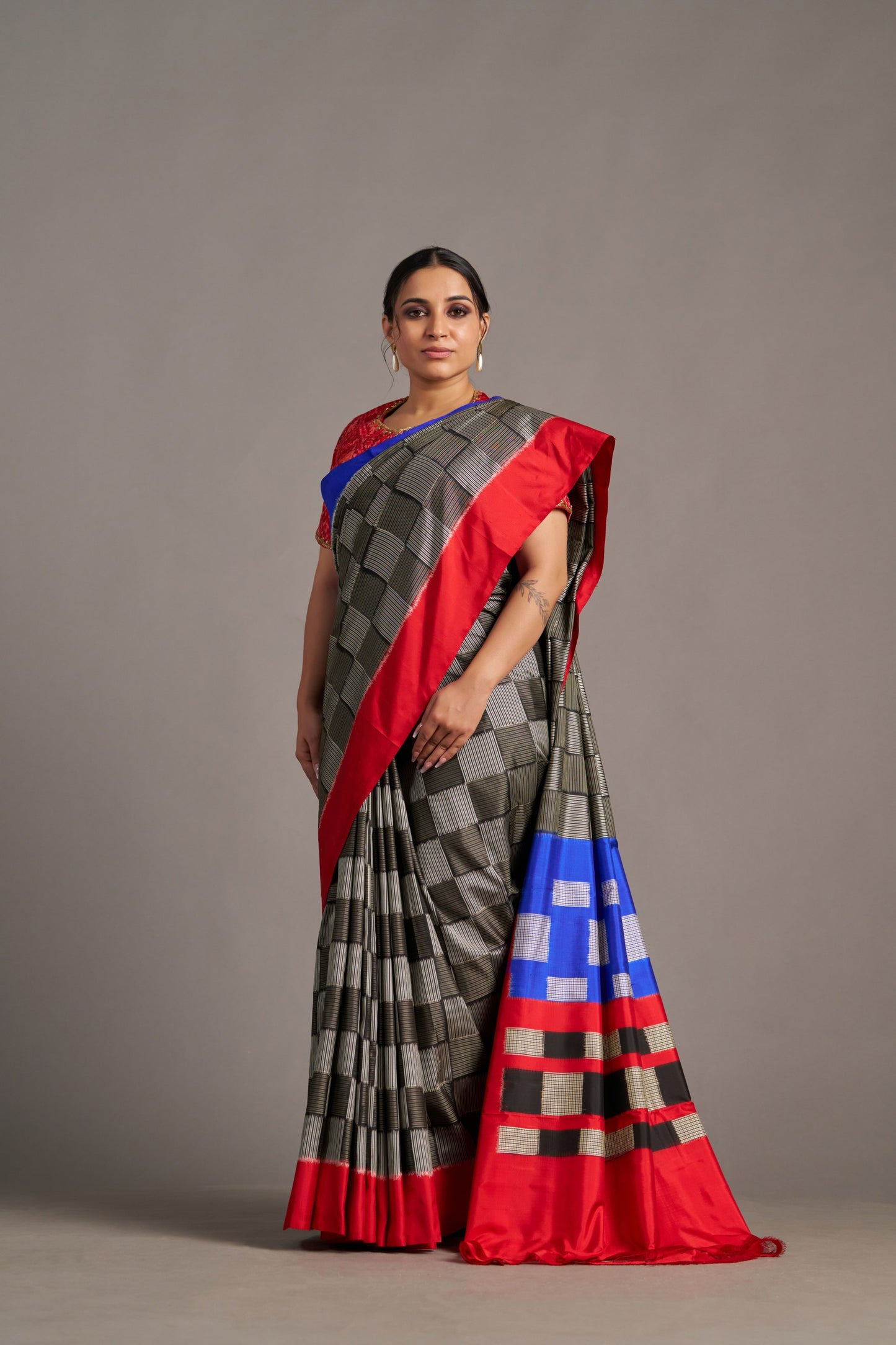 Checkered Patola – Vinay Vastralay