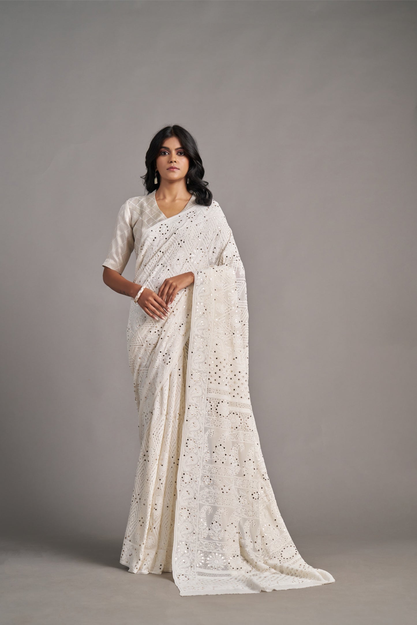 White Lakhnavi – Vinay Vastralay