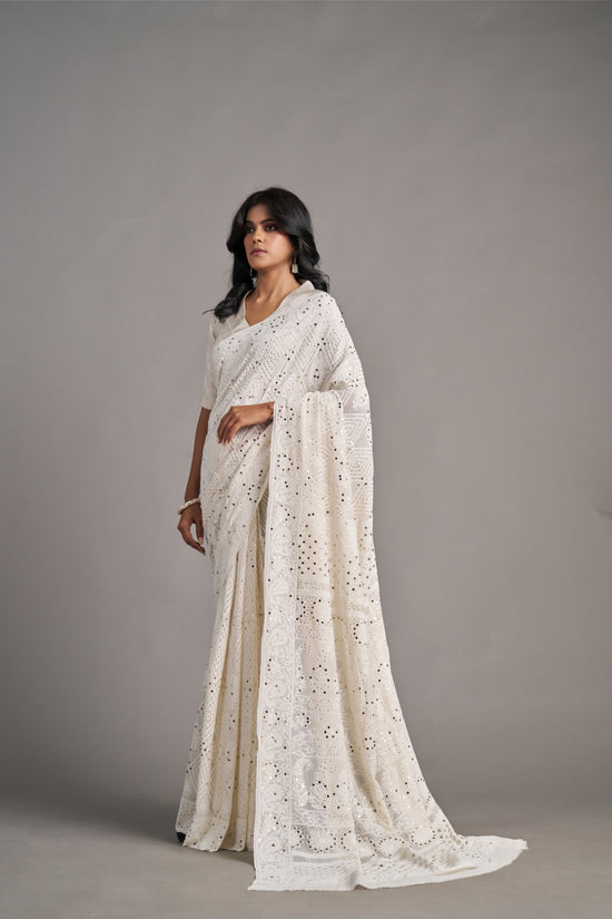 White Lakhnavi – Vinay Vastralay