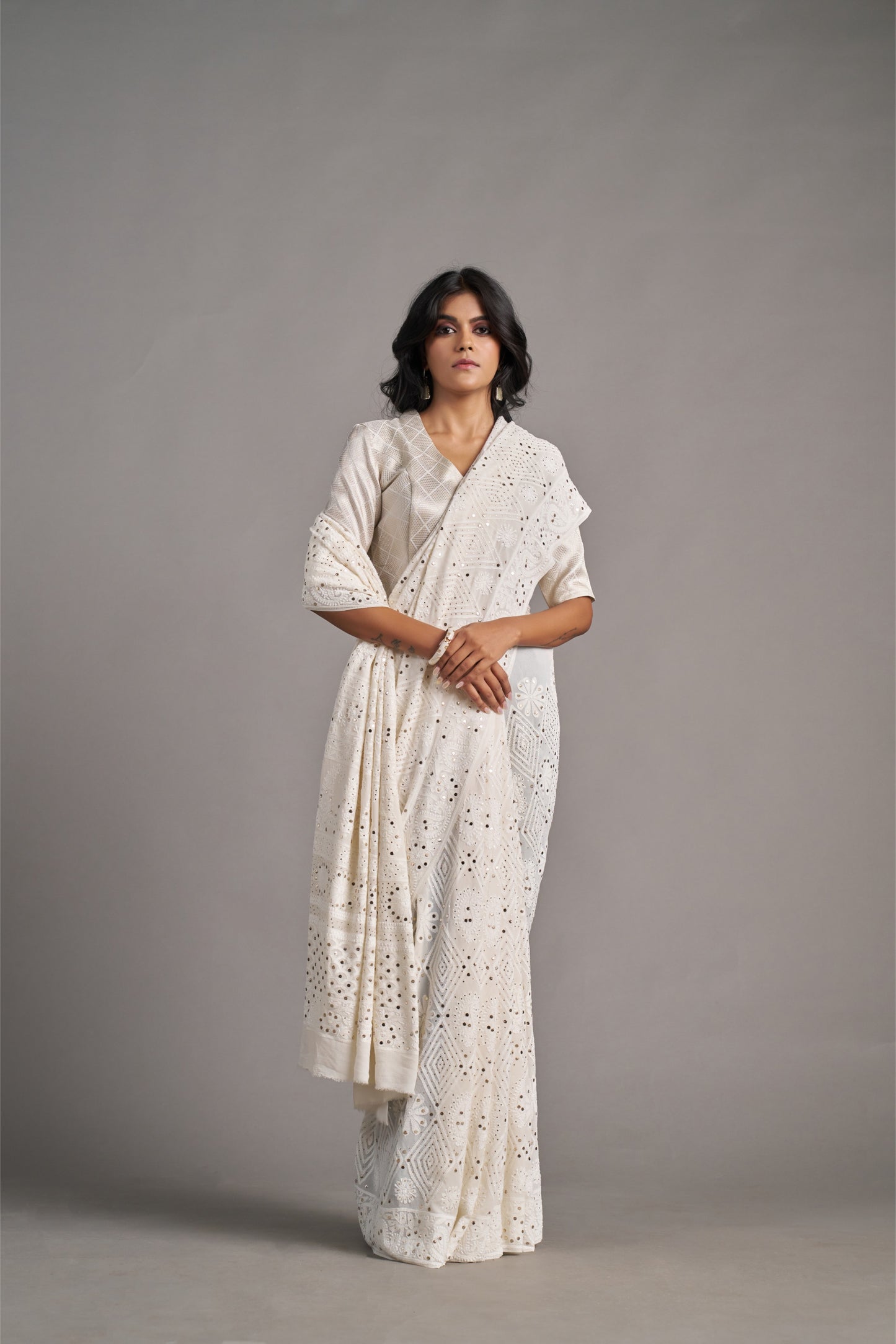 White Lakhnavi – Vinay Vastralay