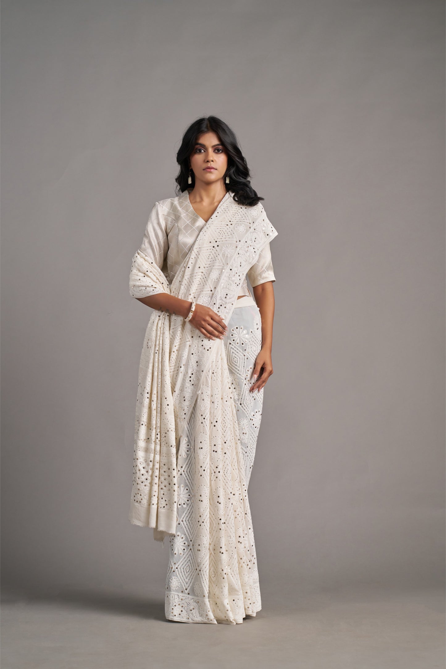 White Lakhnavi – Vinay Vastralay