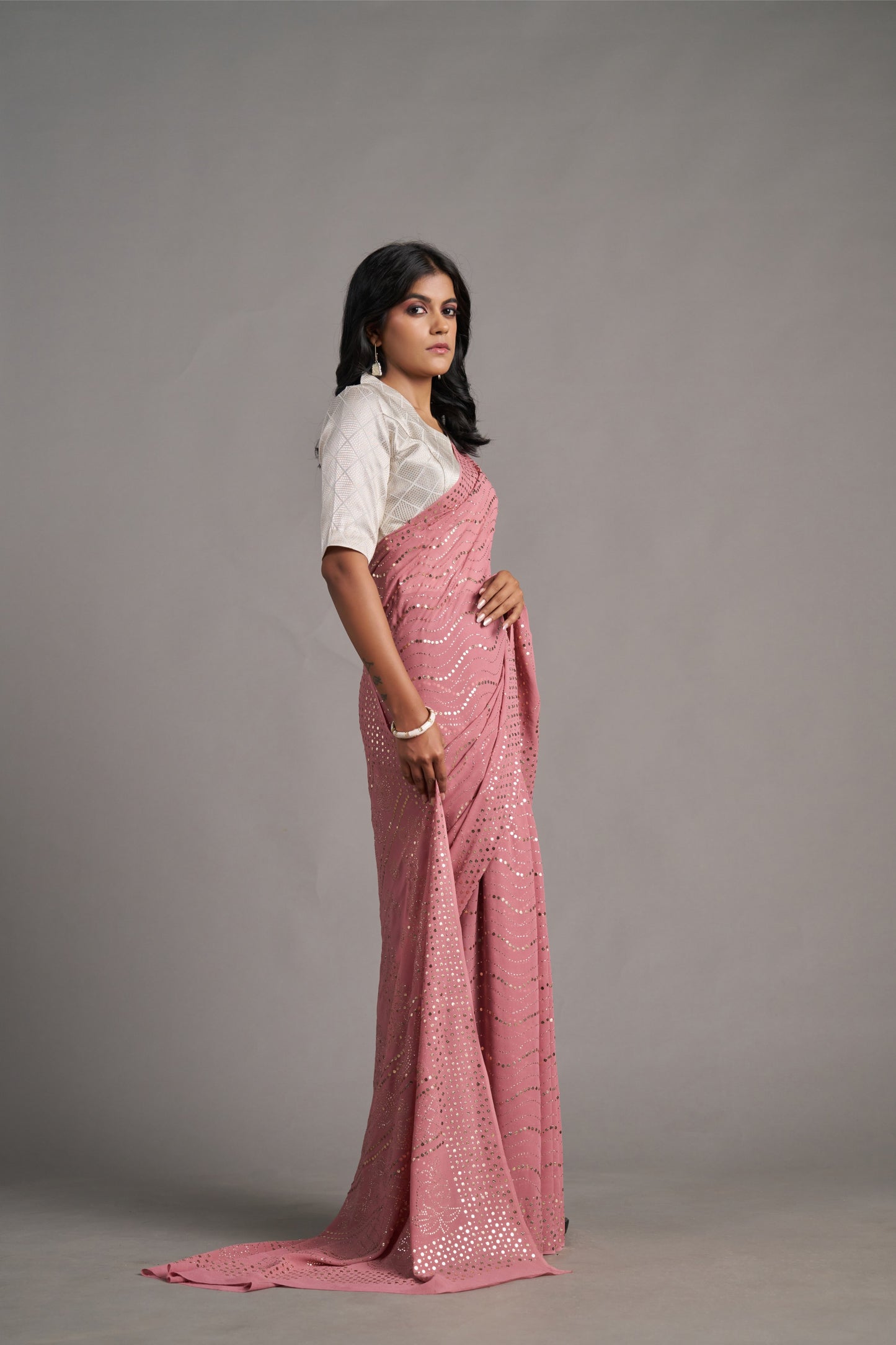 Pink Lakhnavi – Vinay Vastralay