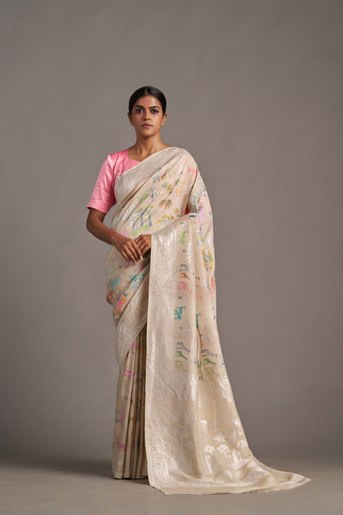 Figure Munga – Vinay Vastralay