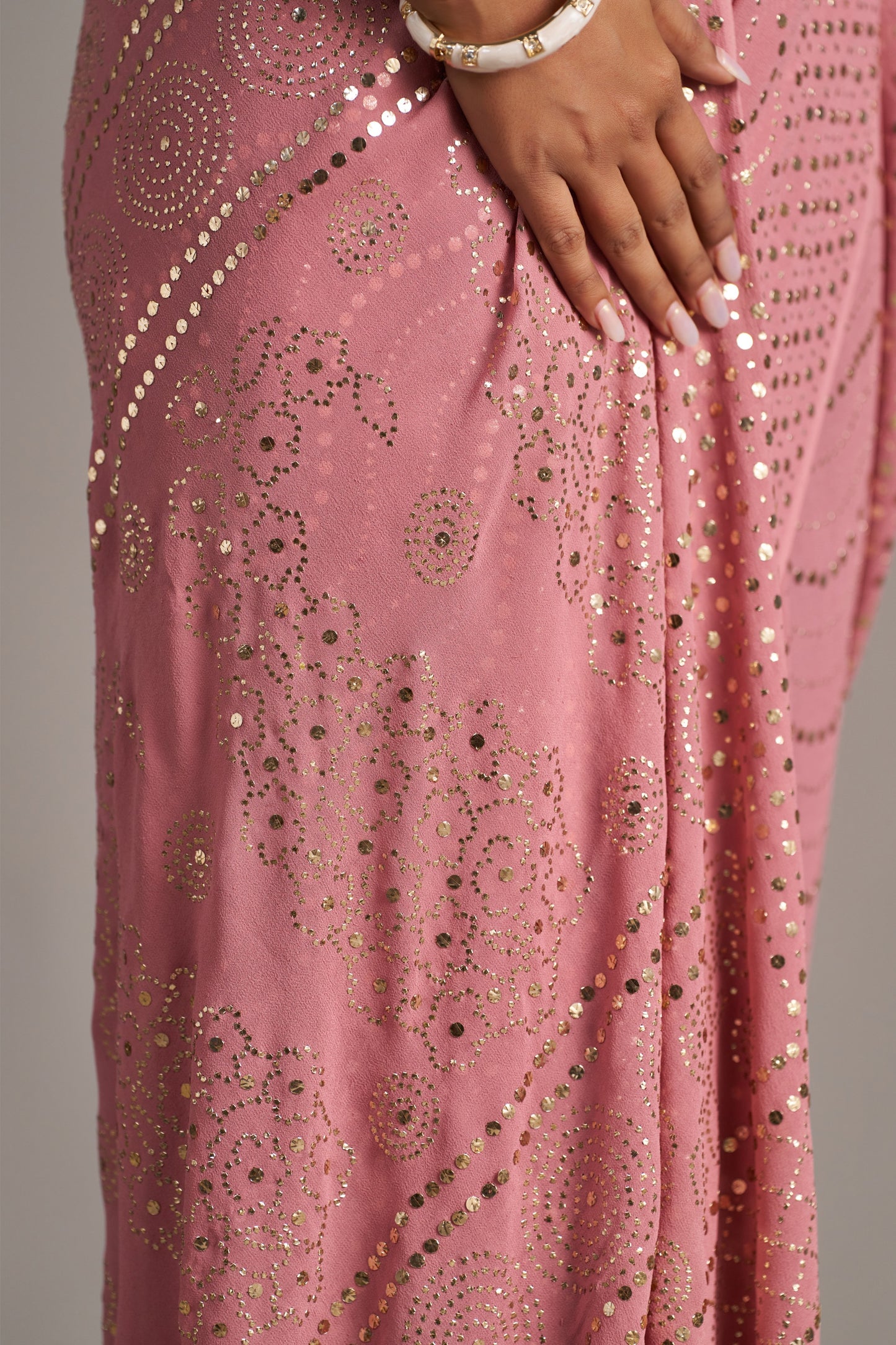 Pink Lakhnavi – Vinay Vastralay