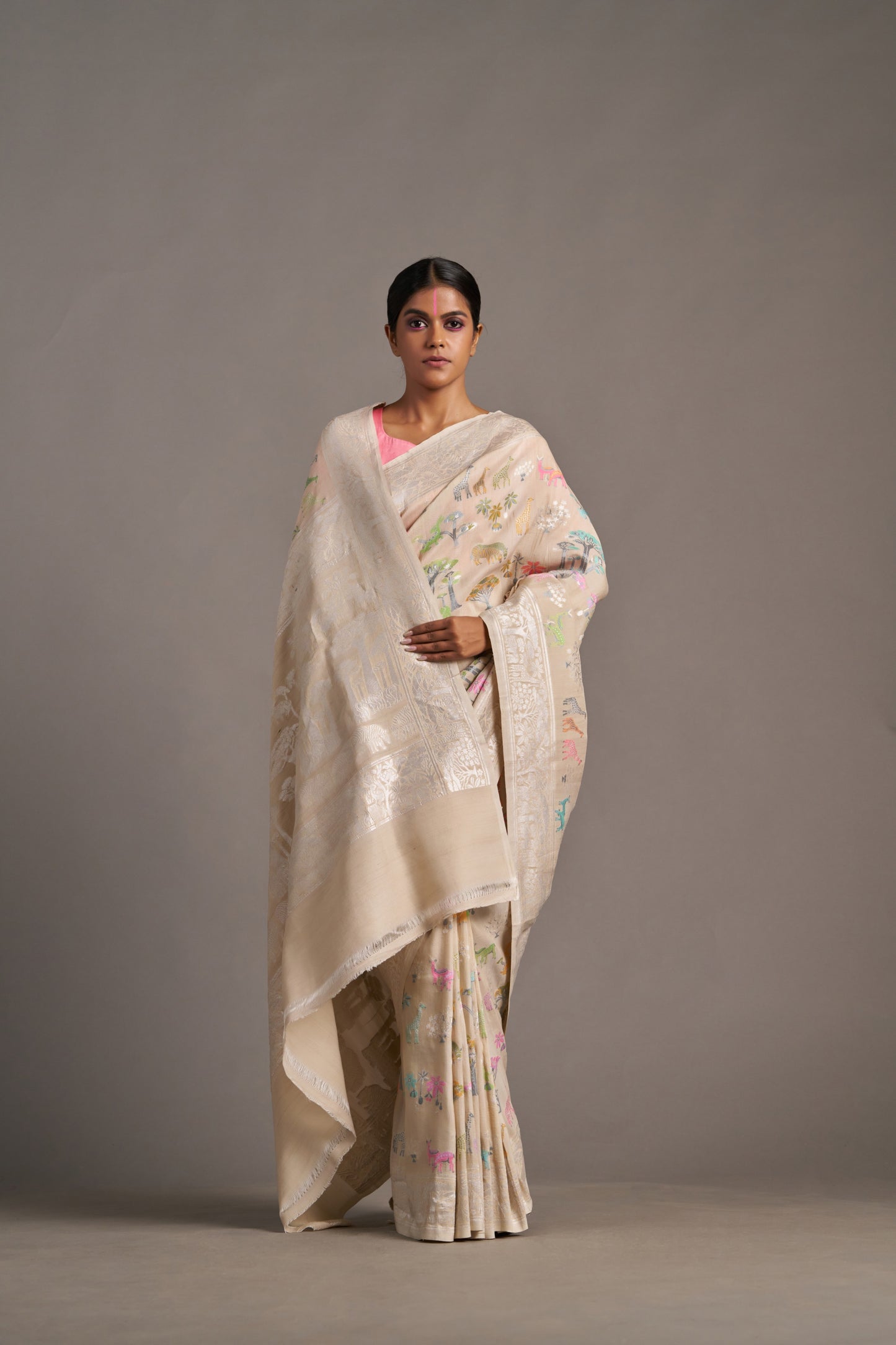 Figure Munga – Vinay Vastralay