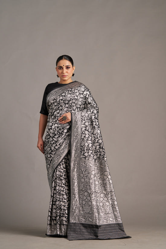 Black Banarasi – Vinay Vastralay