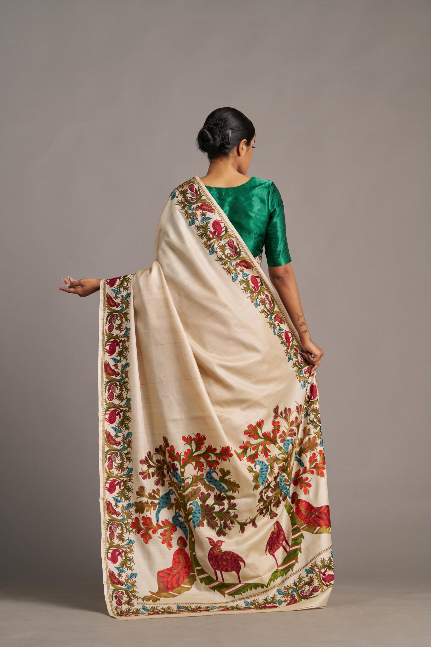 Floral X Figure Tussar – Vinay Vastralay